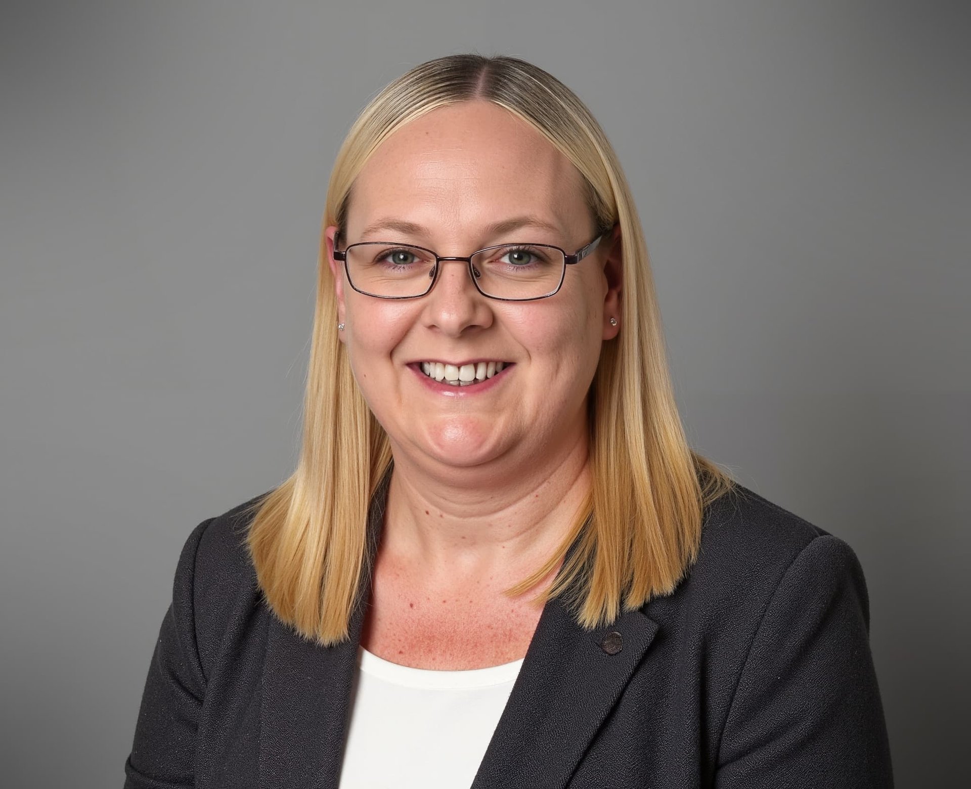 Vikki Rae-Williams, Senior Conveyancing Executive at PDA Law